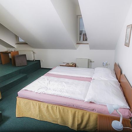 Hotel U Sladku Прага Екстер'єр фото